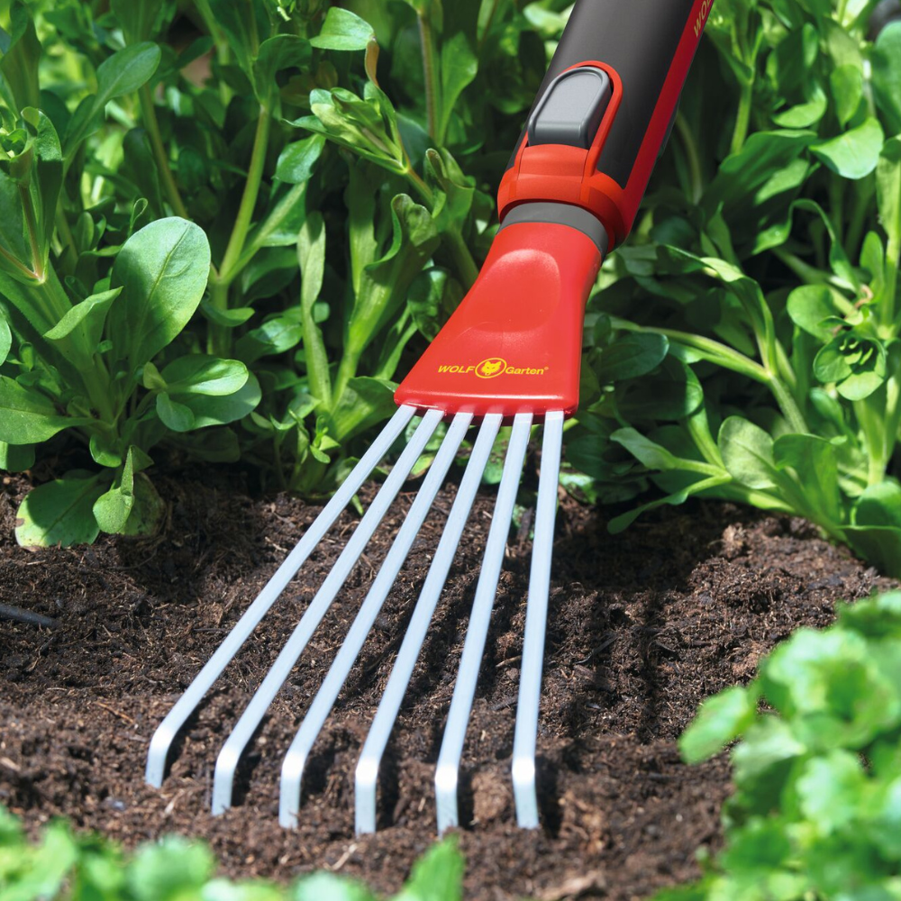 Mini Fan Rake with 15cm Handle